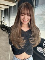 エイチ(H) くびれレイヤーカット/前髪カット/ワンホンヘア/大人可愛い