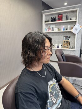 ラウド(LAUD)の写真/大人気の波巻きパーマ、スパイラルパーマ、柔らかい質感も◎髪質に合わせた薬剤で理想通りの仕上がりに◎