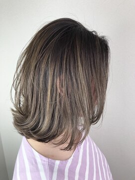 クレアール 恵比寿店(CREAR) 【CREAR 恵比寿/代官山】シークレットハイライト×外ハネミディ