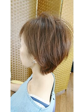 ヘアサロン スリーク(Hair Salon Sleek) 首くびれが美しいショートスタイル