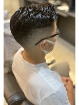 フランクスバーバー アンド ビアークラブ(FRANK'S BARBER and BEER CLUB)&nbsp;かき上げ七三オールバックスキンフェードサイドパートショート