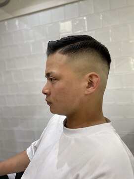 メリケンバーバーショップ フクオカ(MERICAN BARBERSHOP FUK) 本格バーバースタイルフェード