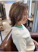 20代30代40代外ハネミディアムレイヤーまろやかベージュ