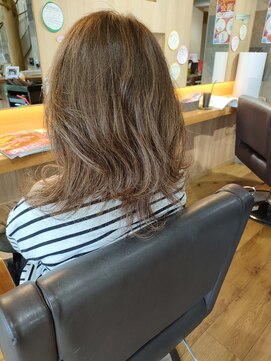 ブランカ(blanca) ハイライトで明るく白髪染め