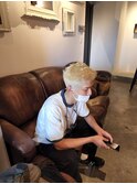ホワイトブロンドベリーショート