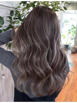 ヨロ 小岩(YOLO) ハイライトカラーミルクティーベージュケアブリーチダブルカラー