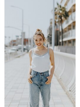 ソルバイディア(SOL by diar) 外国人風