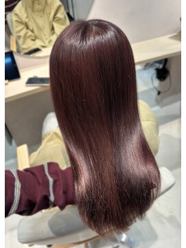 ソウィ(sowi) ワインレッドでレディな女性に◎