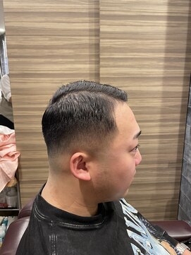 銀座マツナガ 神田店 ワイルドスキンフェードアイロンパーマビジネス