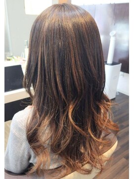 エノモト(ENOMOTO) ゆるふわロングヘア立体感ハイライト小顔レイヤーカット30代40代