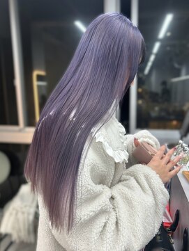 ロイオブジゼル(roi of GiseL) ロング　ハイトーン　ダブルカラー　髪質改善　艶髪　　透明感