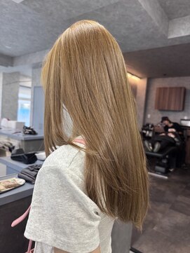 ジーナ 流山おおたかの森(Zina) ブリーチなしベージュ