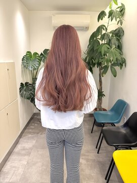 ピンクベージュ