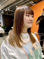 ノーム(norm) ミディアムレイヤーハッシュカットレイヤーカットレッドブラウン