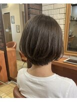 ヘアメイク フレンシア(hair make flencia)&nbsp;柔らかく揺れる大人可愛いミディアム【319スタイル】