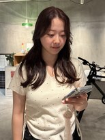 ミュー(miμ)&nbsp;顔周りのカットで伸ばし中でも扱いやすくなります◎