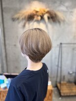 リベルテ(liberte)&nbsp;柔らかベージュのコンパクトショート