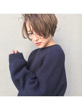 ロビン アンド ダルク(robin&darc) 【robin】【代官山】ハイライトで透明感のあるショートボブ◎