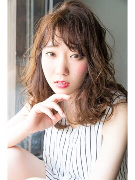 シーラス(cirrus) 【cirrus】 イノセントグレージュカラー×無造作ウェーブ20代