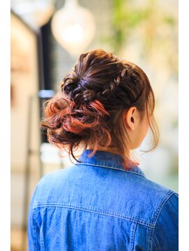 ソーホー ニューヨーク シズオカ(SOHO newyork SHIZUOKA) ゆるふわオシャレな大人のアップスタイル