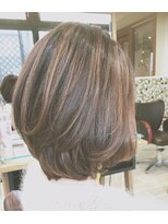 ネオリーブウリ 二子玉川店(Neolive uri)&nbsp;《Uri/二子玉川》ハイライト×前下がりボブ