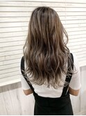 ルーズヘアスタイル/3Dハイライト/外国人風カラー/波巻き/艶感