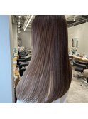 髪質改善で美髪に!グレージュの透明感アップ