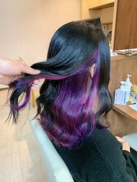 リズ(Liz.) カット×インナーカラーバイオレット