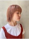 ベージュピンク　ぶつ切りボブ/30代40代50代
