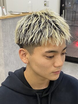 エルマーク(L-MARK) ホワイトベージュショートヘア