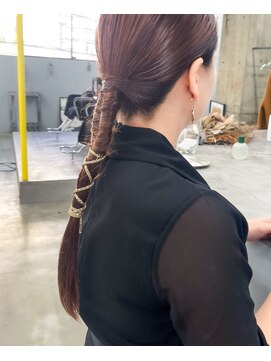 ノード(NODO) 【お呼ばれヘア】タイトローポニー