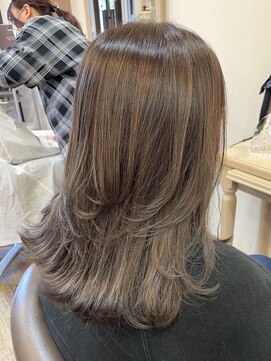 アルターリール(aL ter Rire) 切りっぱなしボブ/エアリーロング/ピンクブラウン/鎌取/中村郁未