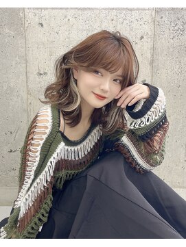 ヴォア(VOA) くびれヘア×ホワイトインナー