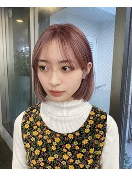 レコ 渋谷(LECO) くすみピンクベージュのハイトーンボブ