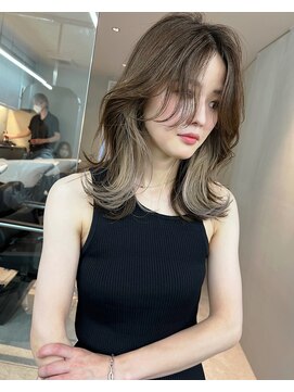 サイン 渋谷(SIGN) 韓国ヘアーハッシュカットレイヤーカットグレージュブリーチ無し