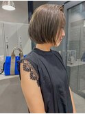 ショートボブ