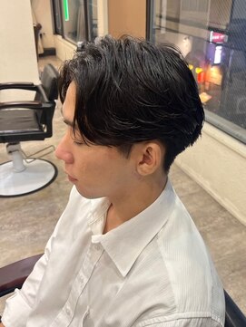 ネウィ ハウオリ 札幌駅前(newi hau'oli) メンズダークアッシュマッシュセンターパートニュアンスパーマ