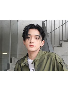 SNS話題のサロン《L.O.G》☆学割クーポンも◎【エクステ/ケアブリーチ/髪質改善/レイヤー/縮毛矯正】