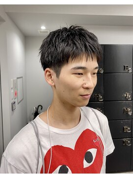 ヘアー アイス 御器所本店(HAIR ICI) アップバング束感ショートツーブロックスパイキーショート