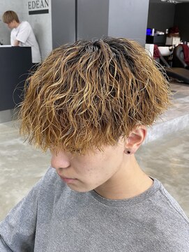 エデアンルクラ 下通(EDEAN Leclat) 熊本メンズパーマ ツイスパ 波巻き マッシュ MEN'S HAIR