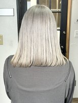 リルア 博多(LIRUA)&nbsp;ハイトーンベージュカラー