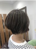 ショートボブ