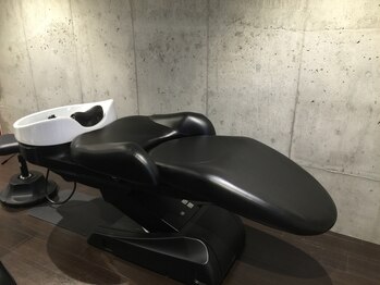 ソーラス (Solus)の写真/実力派オーナーのマンツーマン施術が受けられる☆上質な空間で日々の疲れを忘れて癒しのサロンタイムを♪
