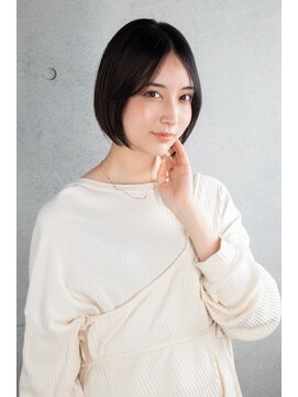パノラ 下北沢(PANOLA) センターパートナチュラルストレートボブスタイル