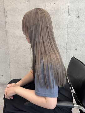 ローレン(Lolen.) さらさらストレート　シルバーグレー