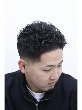 オールバックパーマスキンフェード極道パーマ