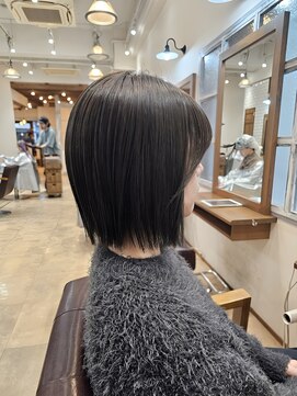 切りっぱなしボブ