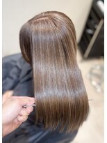 ハクア プラス(HAKUA PLUS)&nbsp;白髪を気になりづらくする白髪ぼかしハイライトカラー！