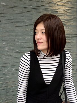 デラメアウープウープ(de.la.mair woop woop) ミディアムボブ