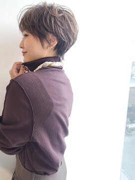 グロウミドル(GROW middle) ハイライトグレージュショート×こなれヘア　野村恵子